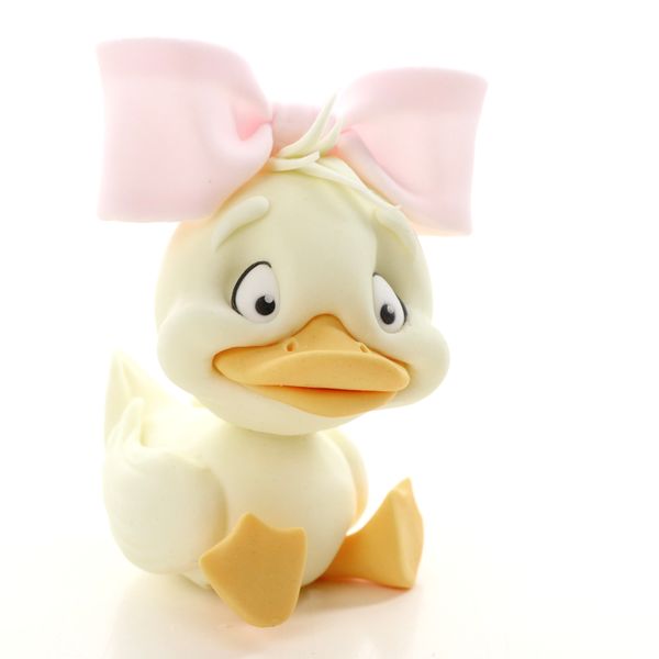 ברווזה נאיבית מפוסלת בבצק סוכר